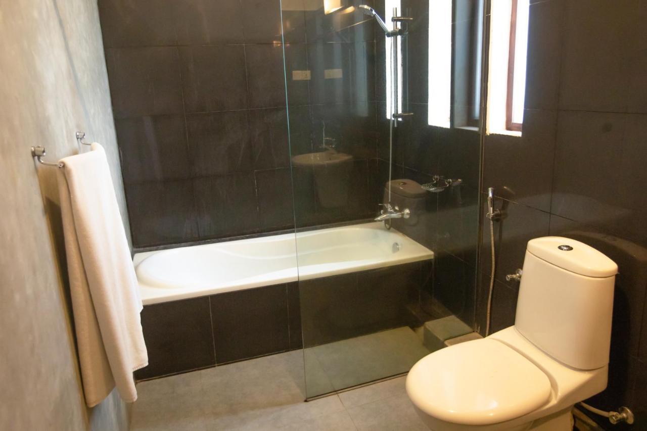 Birds Park Polgahawela 3* Wadakada
